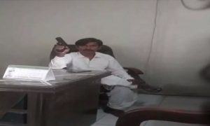 کراچی: فیکٹری ملازمین کو یرغمال بنانے والے کے خلاف مقدمہ درج | urduhumnews.wpengine.com