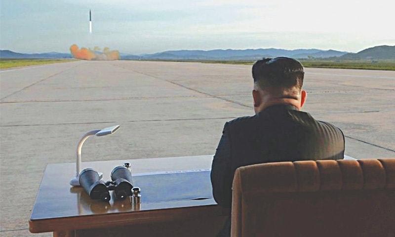 شمالی کوریا کا طویل فاصلے تک مار کرنے والے راکٹ لانچر کا تجربہ