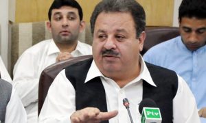 وزیر بلدیات خیبر پختونخوا اکبر ایوب خان مستعفیٰ