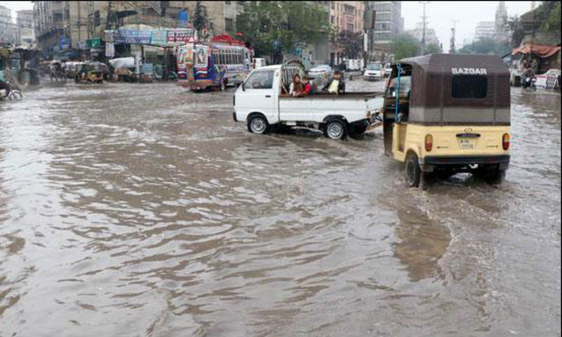 کراچی میں بارشوں کی تباہ کاریاں، 20 افراد جاں بحق