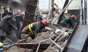 لاہور: مکان کی چھت گرنے سے 6 افراد جاں بحق، 4 زخمی