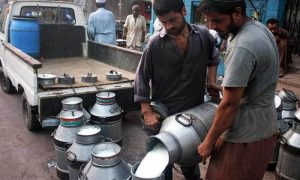 پنجاب فوڈ اتھارٹی نے دودھ کا مفت ٹیسٹ کرنے کا اعلان کر دیا