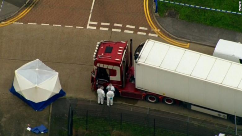 برطانیہ، ٹرک کنٹینر سے 39 افراد کی لاشیں برآمد