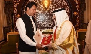 وزیر اعظم عمران خان کو بحرین نے اعلیٰ ترین سول ایوارڈ سے نواز دیا
