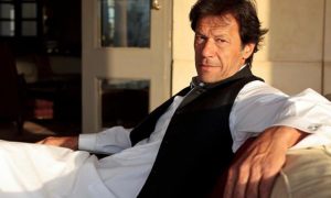 عمران خان کا بھارتی فضائی حدود استعمال نہ کرنے کا فیصلہ