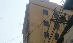 کراچی: نارتھ ناظم آباد،عمارت گرنے کا خدشہ، لوگوں کا نکلنا شروع