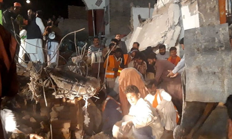 مظفر گڑھ: عمارت زمیں بوس، بچوں اور خواتین سمیت آٹھ افراد جاں بحق