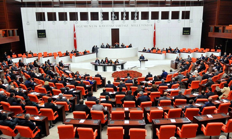کورونا وائرس: ترک پارلیمان میں قیدیوں کی رہائی کا قانون پاس