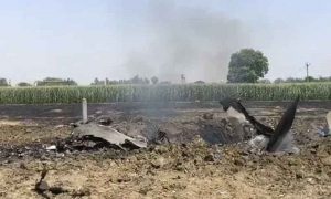 بھارت کا طیارہ مگ 29جالندھر کے قریب گر کر تباہ