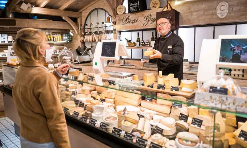  فرانس: عوام سے پنیر کھانے کی اپیل