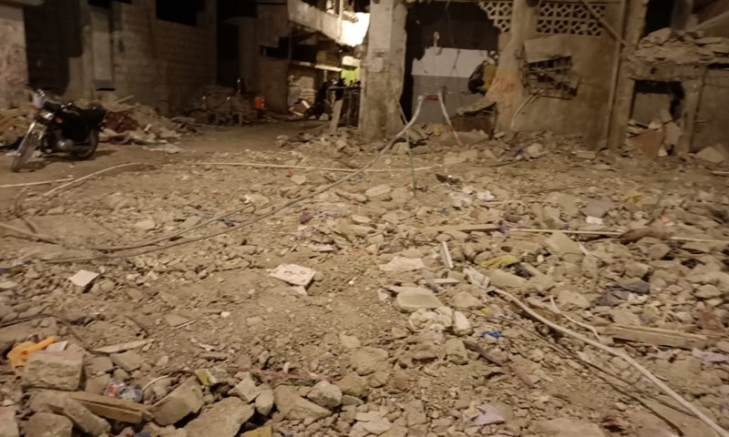 کراچی: رینجرز کی چوکی کے قریب دھماکہ، راہ گیر اکرم زخمی