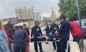 کراچی: اسٹاک ایکسچینج کی حدود میں فائرنگ، حملہ آور ہلاک