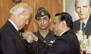 جوبائیڈن کو’ہلال پاکستان‘کا ایوارڈ کیوں ملا؟