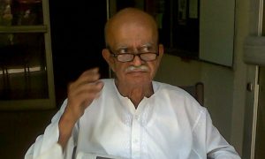 کراچی: ممتاز صحافی عبدالحمید چھاپرا کا انتقال ہو گیا