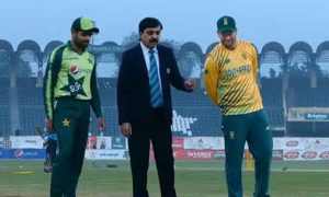 ٹی20: جنوبی افریقہ نے ٹاس جیت کر پاکستان کو بیٹنگ کی دعوت دیدی