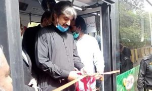 کراچی: پہلی الیکٹرک بس کا افتتاح کردیا گیا