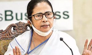 بھارت: خاتون وزیراعلیٰ قاتلانہ حملے میں شدید زخمی