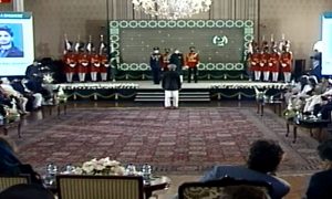 ایوان صدر اسلام آباد میں سول اعزازات دینے کی تقریب