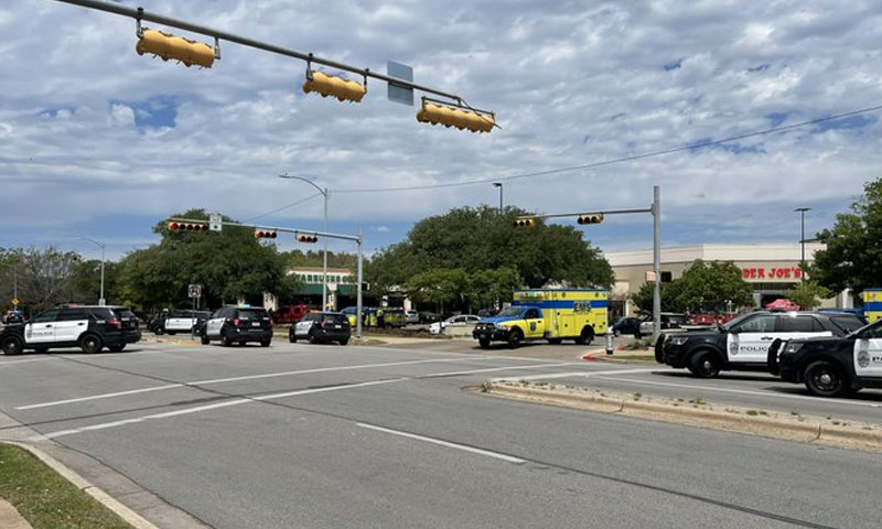امریکہ: ٹیکساس، شاپنگ مال کے باہر اندھا دھند فائرنگ، 3ہلاک
