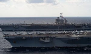 امریکہ کا جنگی جہاز چین کے سمندر میں گر کر تباہ، 7 فوجی زخمی