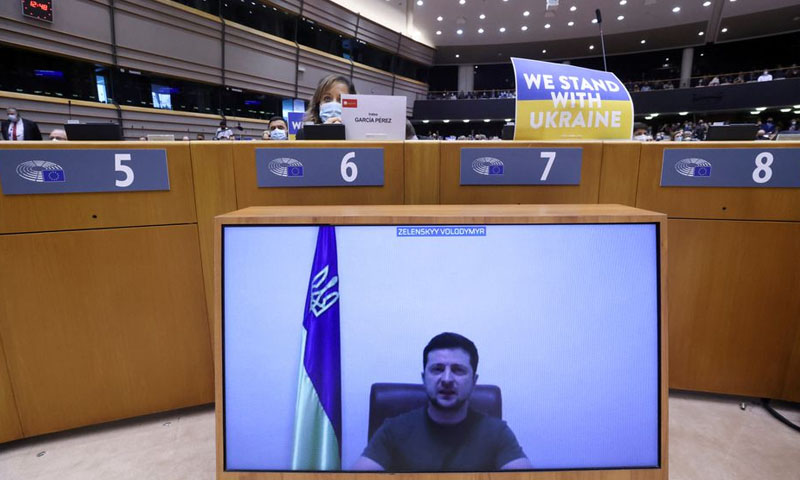 یورپی یونین ثابت کرے کہ وہ یوکرین کے ساتھ ہے، صدر زیلنسکی کا مطالبہ