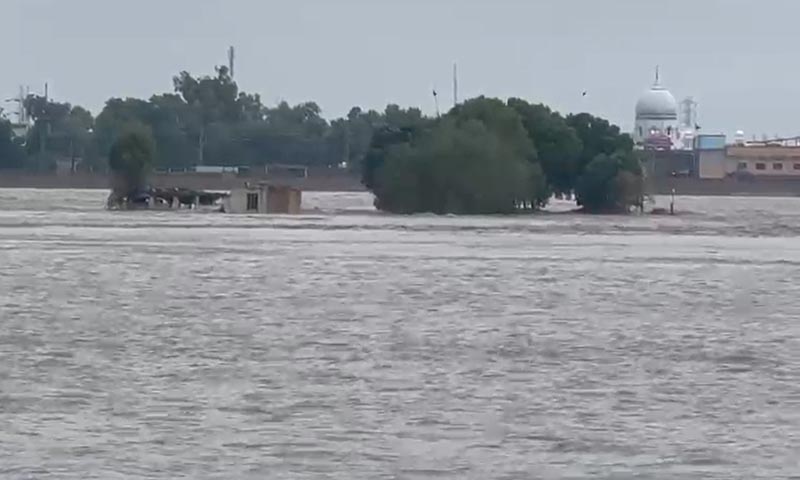 سکھر: اونچے درجے کا سیلاب، الرٹ جاری، لوگوں کو محفوظ مقامات پر منتقل ہونے کی ہدایت
