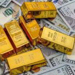 gold and dollars سونے اور ڈالرز