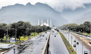 اسلام آباد سمیت مختلف علاقوں میں گرج چمک کے ساتھ مزید بارش کی پیشگوئی