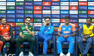 سلمان آغا اور سوریا کمار