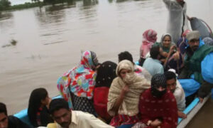 کشتی الٹ گئی