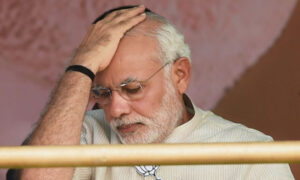 کھیل میں سیاست لانے پر اپوزیشن نے مودی کو آڑے ہاتھوں لے لیا