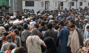 افغانیوں سمیت غیر قانونی مقیم ہزاروں غیر ملکی باشندوں کو ملک بدر کر دیا گیا