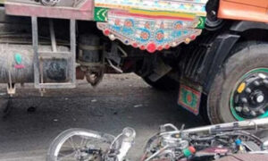 کراچی میں ڈمپر نے ایک اور شخص کی جان لے لی