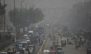دنیا کے آلودہ ترین شہروں کی فہرست میں لاہور پہلے نمبر پر آ گیا