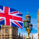 برطانیہ میں مستقل رہائش حاصل کرنے کی پالیسی میں بڑی تبدیلیوں کا امکان