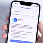 نئے iOS کی فوری اپڈیٹ نقصان دہ؟ ماہرین نے خبردار کر دیا