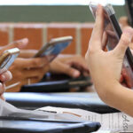 تعلیمی اداروں میں بچوں کے موبائل استعمال کرنے پر پابندی عائد