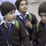 اسکولوں کو مخصوص کلر یا ڈیزائن کی جیکٹ پہننے کی پابندی سے روک دیا گیا