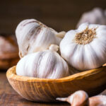 لہسن کن کے لیے مفید اور کن کے لیے نقصان دہ؟ طبی تحقیق
