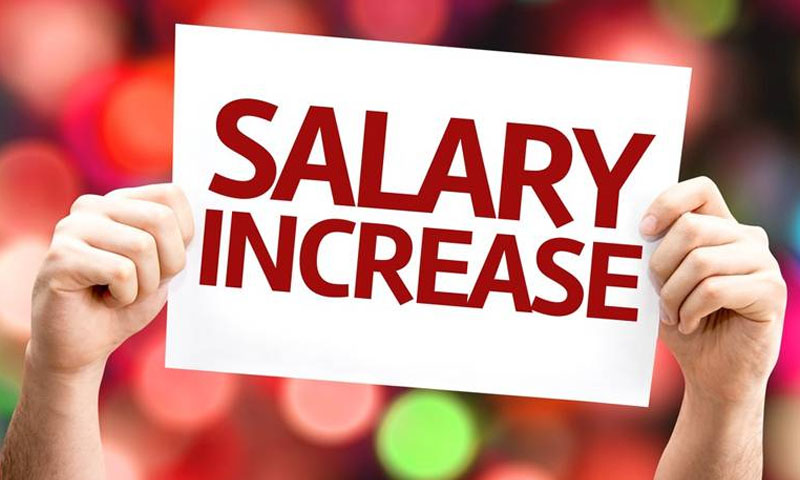 متحدہ عرب امارات، نئے سال کی خوشی میں ملازمین کی تنخواہوں میں اضافے کا اعلان