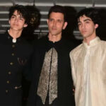 ہریتھک روشن اور بیٹوں کے دلکش ڈانس نے سوشل میڈیا پر دھوم مچا دی