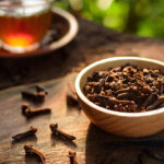 لونگ کا پانی پینے کے شوگر لیول اور صحت پر حیران کن اثرات