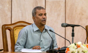 آئی سی سی کا انکار، بنگلا دیش کے مشیر کھیل نے کھلاڑیوں کو بلا لیا