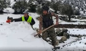 وادی تیراہ میں شدید برفباری، پاک فوج کی موثر ریلیف سرگرمیاں جاری