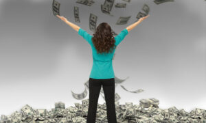 خاتون نے چھوٹی سی غلطی سے کروڑوں جیت لیے